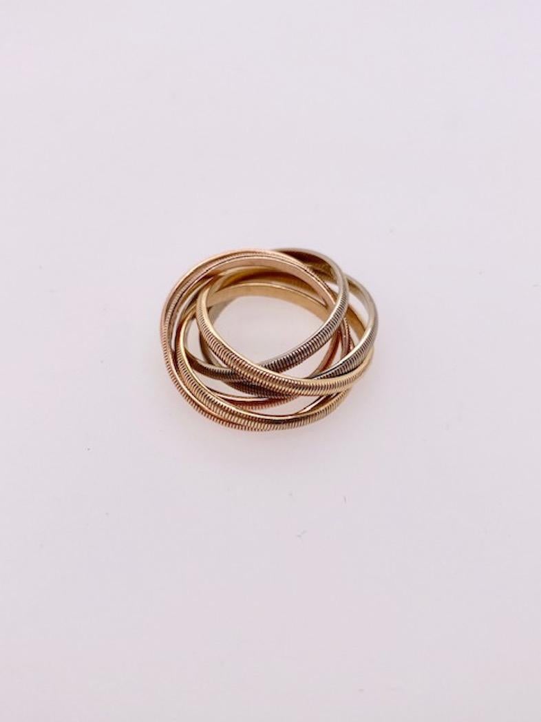 Tri-Color Gold Retro 6-Band Ring In Excellent Condition For Sale In New York, NY