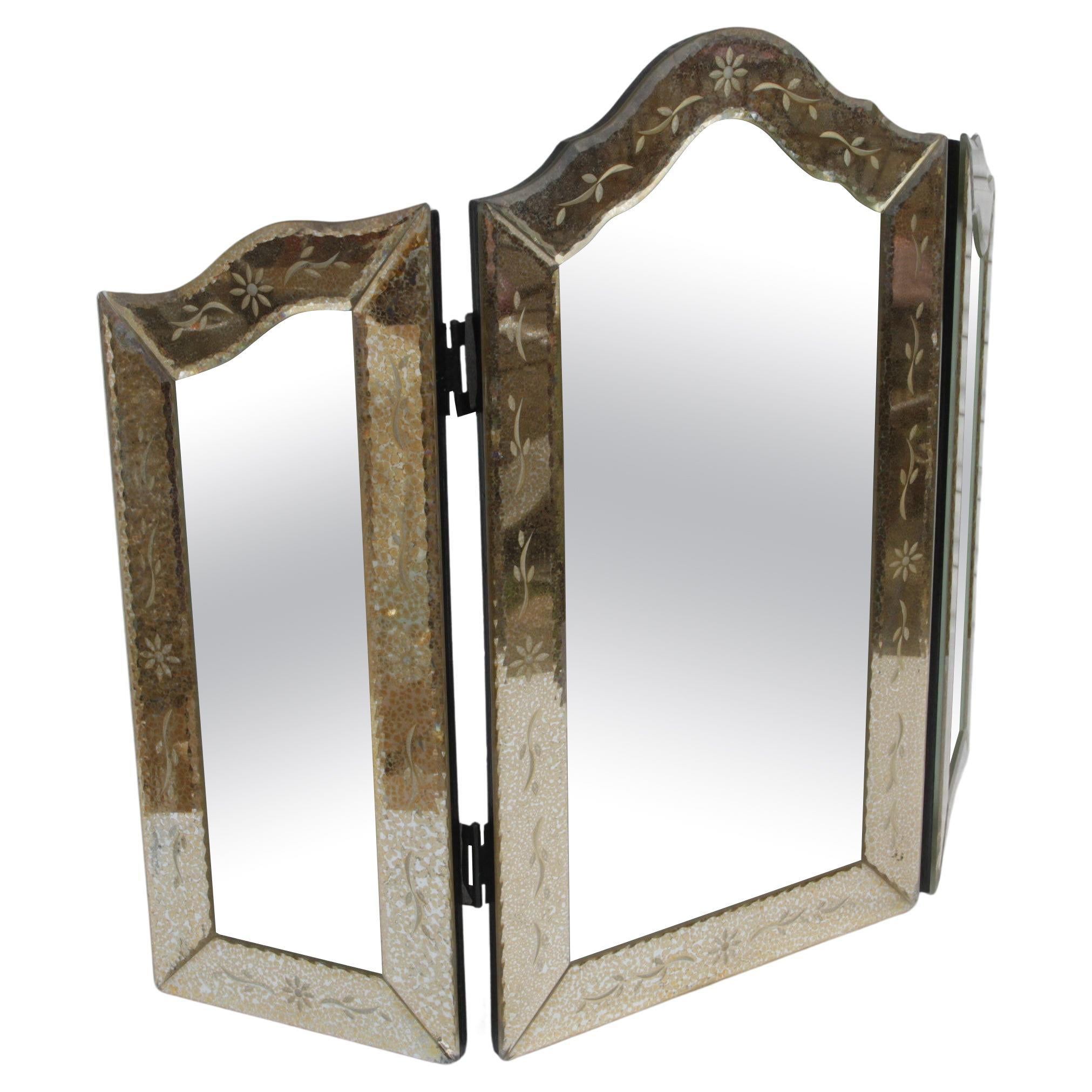 Tri Fold Mirror