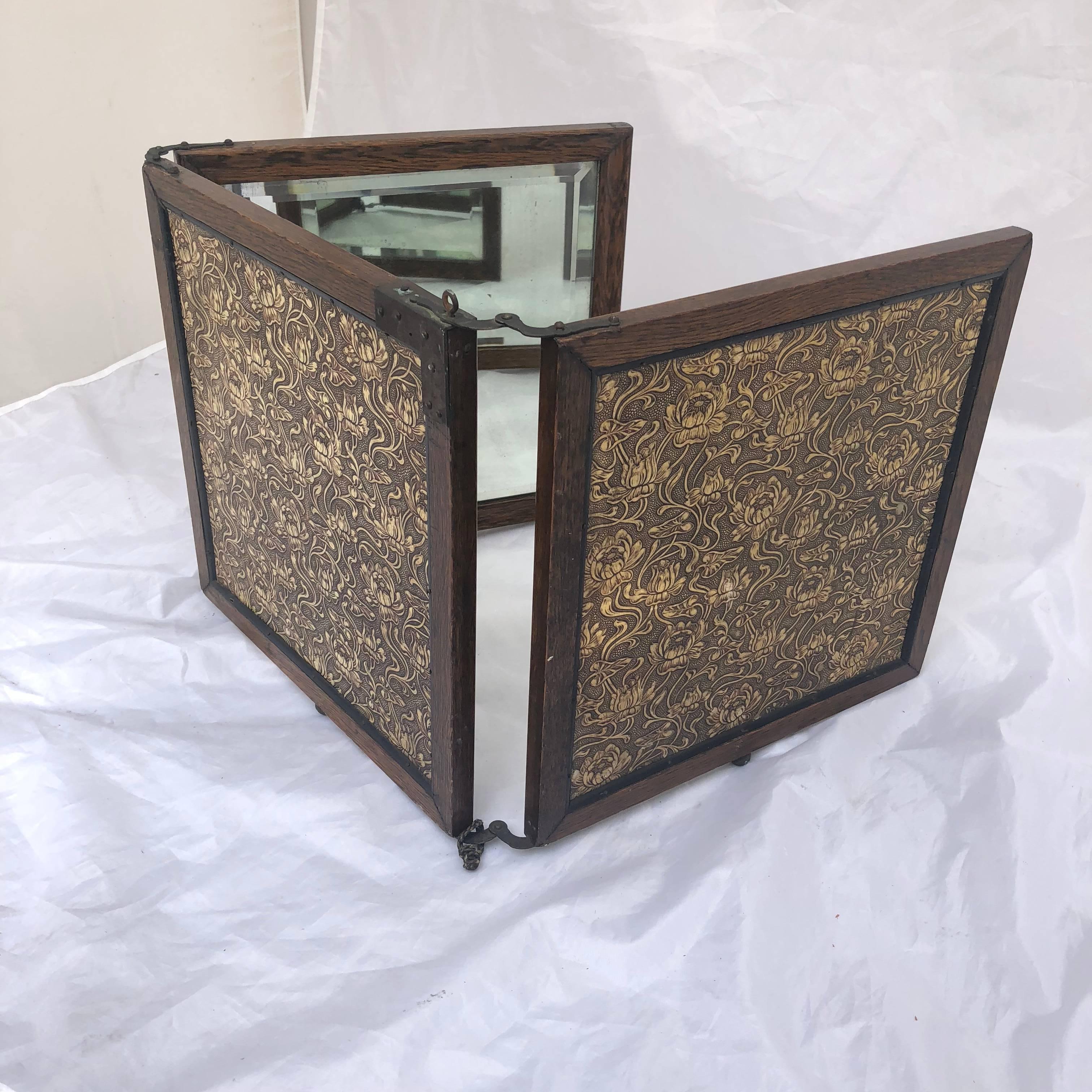 Tri-Fold Travel Vanity Or Dresser Mirror With Beveled Glass 9