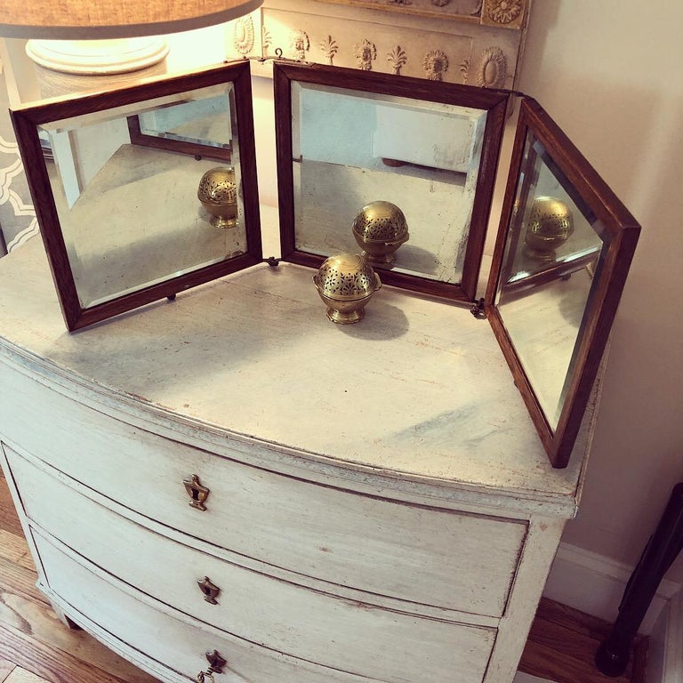 TriFold Travel Vanity Or Dresser Mirror With Beveled Glass at 1stDibs