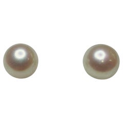 Boucles d'oreilles en or blanc 18 carats avec trois pierres précieuses et perles de culture blanches des mers du Sud