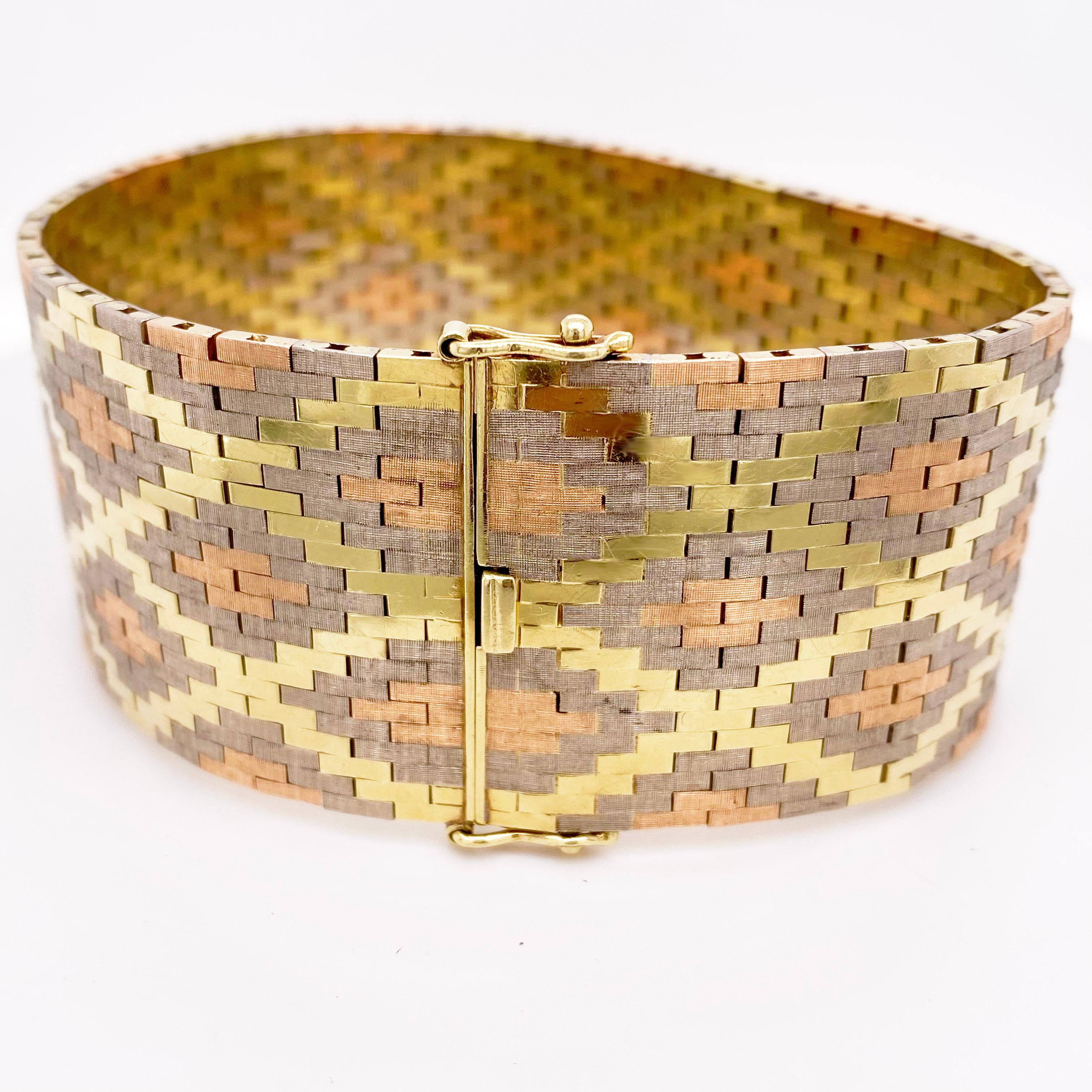 Tri-Gold Manschette aus verschiedenen Metallen, maßgeschneidertes Armband aus 14 Karat Gelb-, Roségold im Zustand „Hervorragend“ in Austin, TX