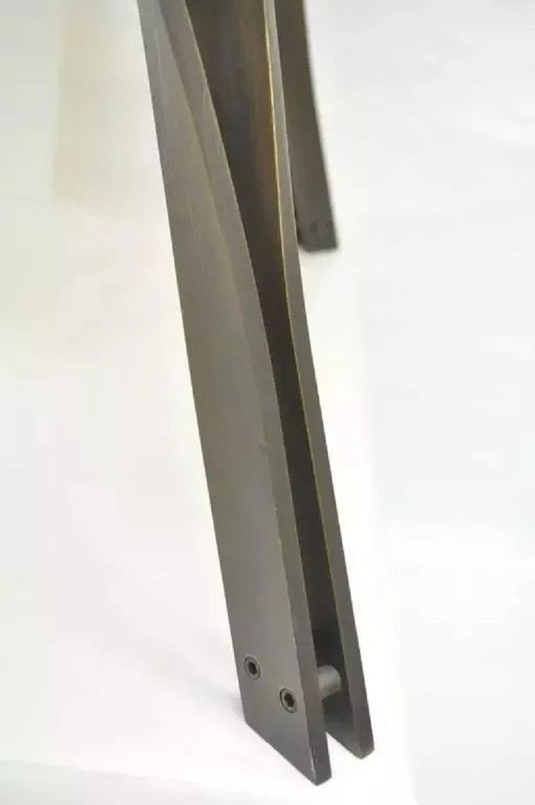 Inconnu Tri-Mark Bronze Sculptural Round Glass Coffee Table After Roger Sprunger Dunbar en vente
