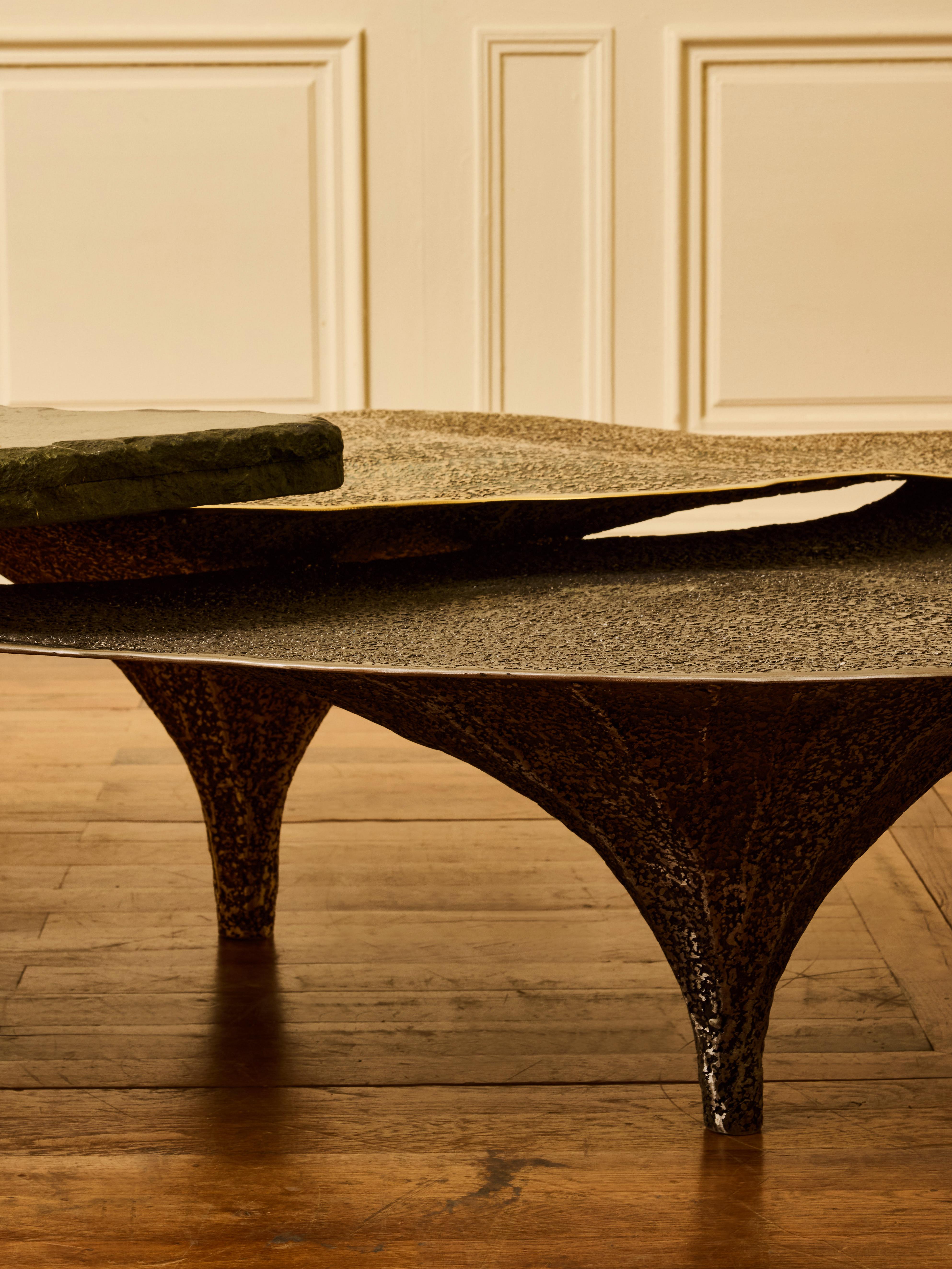 Moderne Table basse Tri-Matières par CHANEL pour la Galerie Glustin en vente