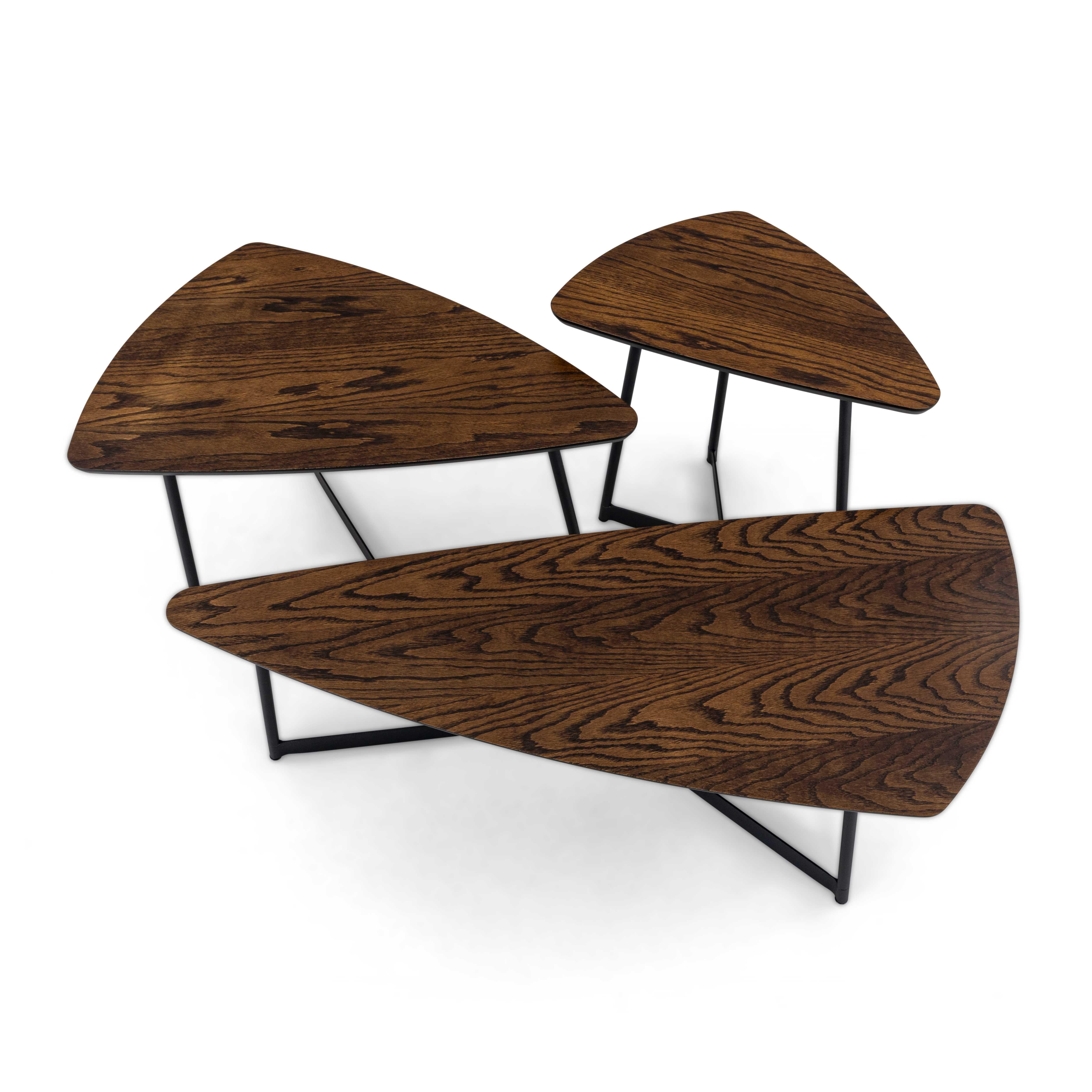 Dark Oak Veneer 19-Inch Top Coffee Table with Black Metal Base - Tria Line In New Condition For Sale In Miami, FL