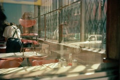 The Window, 1989 par Tria Giovane - Photographie de nature morte, Photographie en couleur