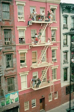 Vista della scala antincendio su Stanton Street, 1990 di Tria Giovan