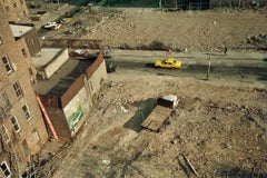 Garten von Eden in der Eldridge Street, 1986, von Tria Giovan – Farbfotografie