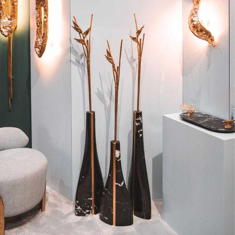 Organic Modern Tria – Large Decorative Sculpture in Nero Marquina For Sale