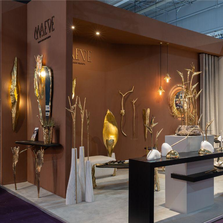 TRIA - Monumentale Skulptur aus weißem Marmor für raffinierte Innenräume (Handgefertigt) im Angebot