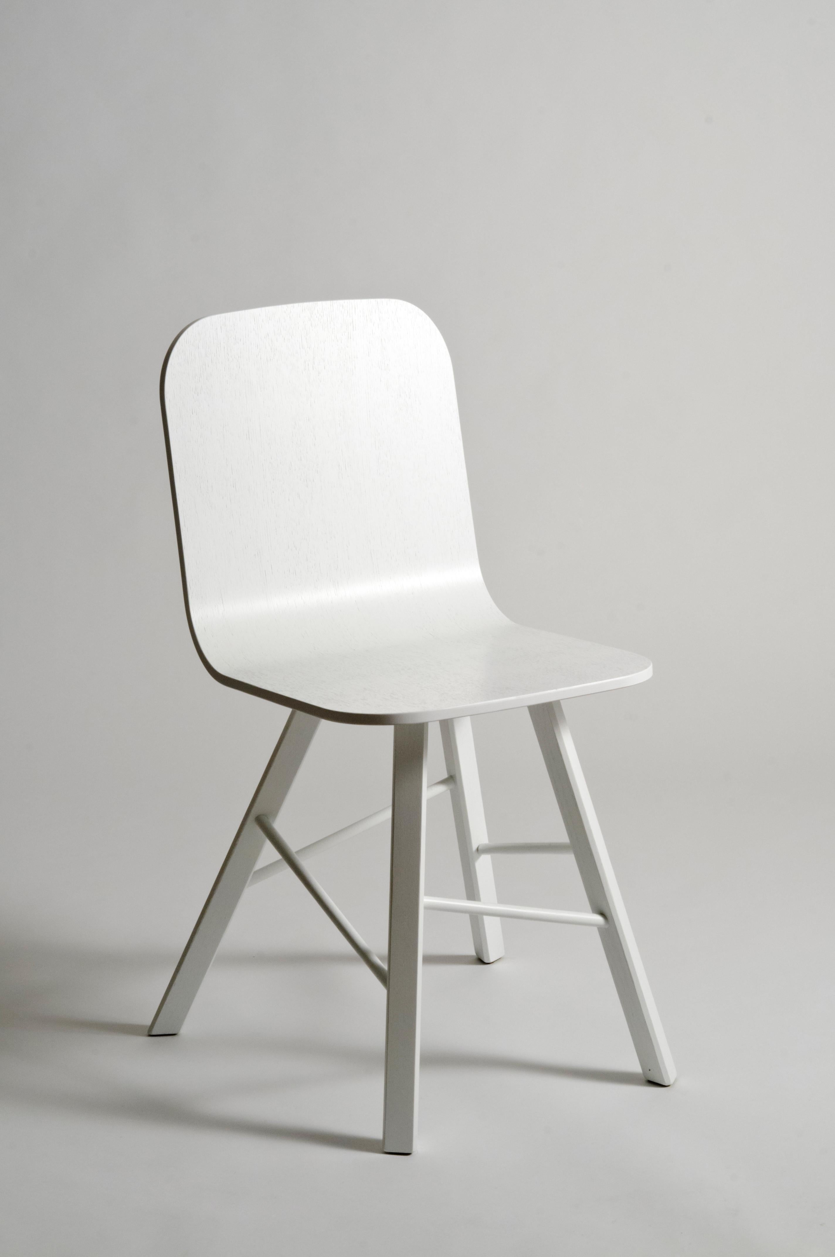 Tria Simple Chair Oak and Green Upholstered Seat by Colé, Minimalist For Sale 11
