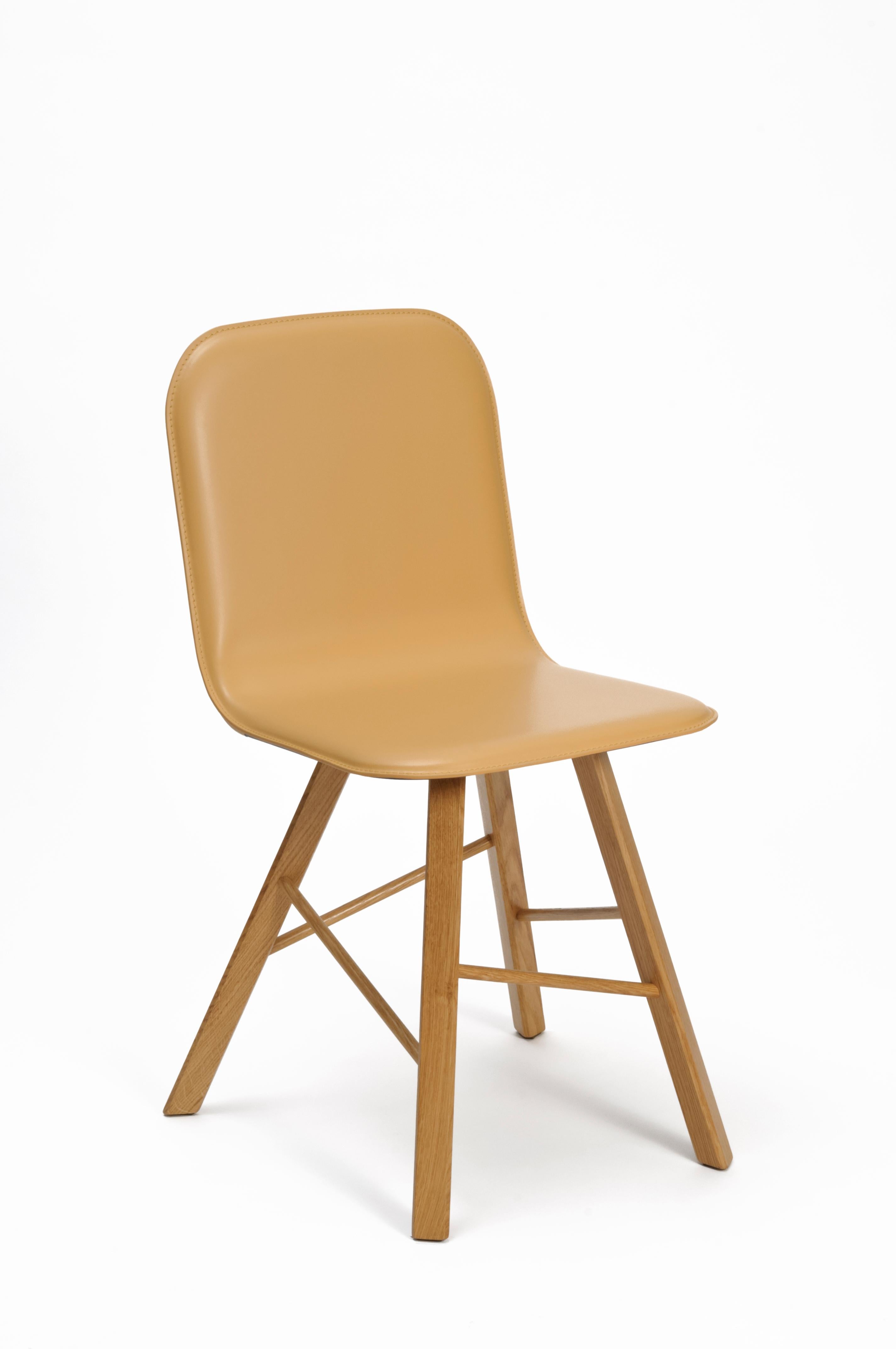 Machine-Made Tria Simple Chair Oak and Green Upholstered Seat by Colé, Minimalist For Sale