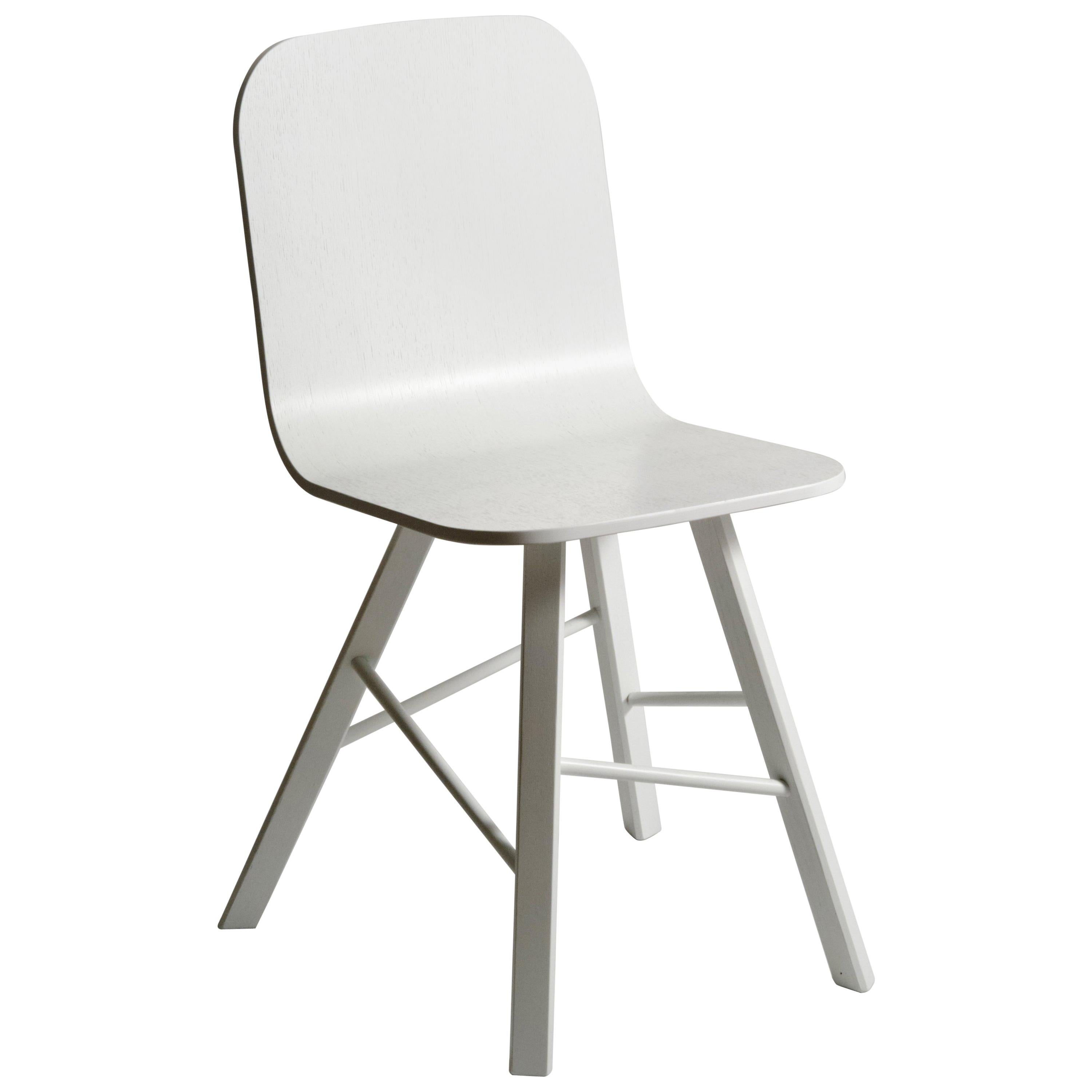 Tria Einfacher Stuhl, Weiße Eiche, minimalistisches Design, ikonisch inspiriert von der Grafikkunst