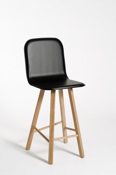 Tria Hocker HB Leder von Colé, Ikone des minimalistischen Designs, inspiriert von der grafischen Kunst