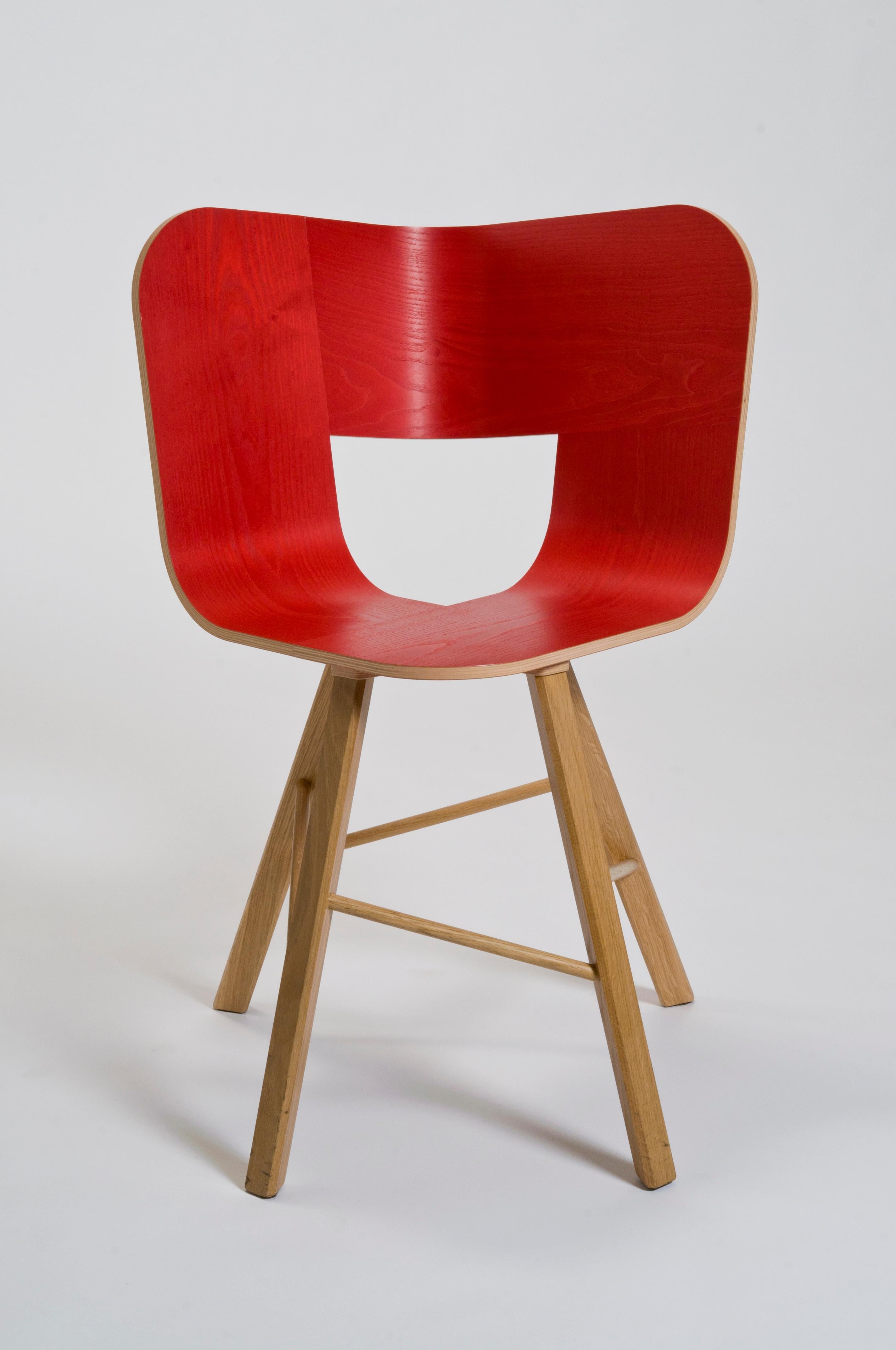 Moderne Chaise à 3 pieds en bois Tria, rouge par Colé Italia en vente