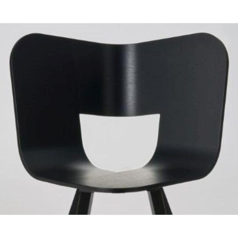 Moderne Chaise Tria Wood 4 Legs, siège noir à pores ouverts de Colé Italia en vente