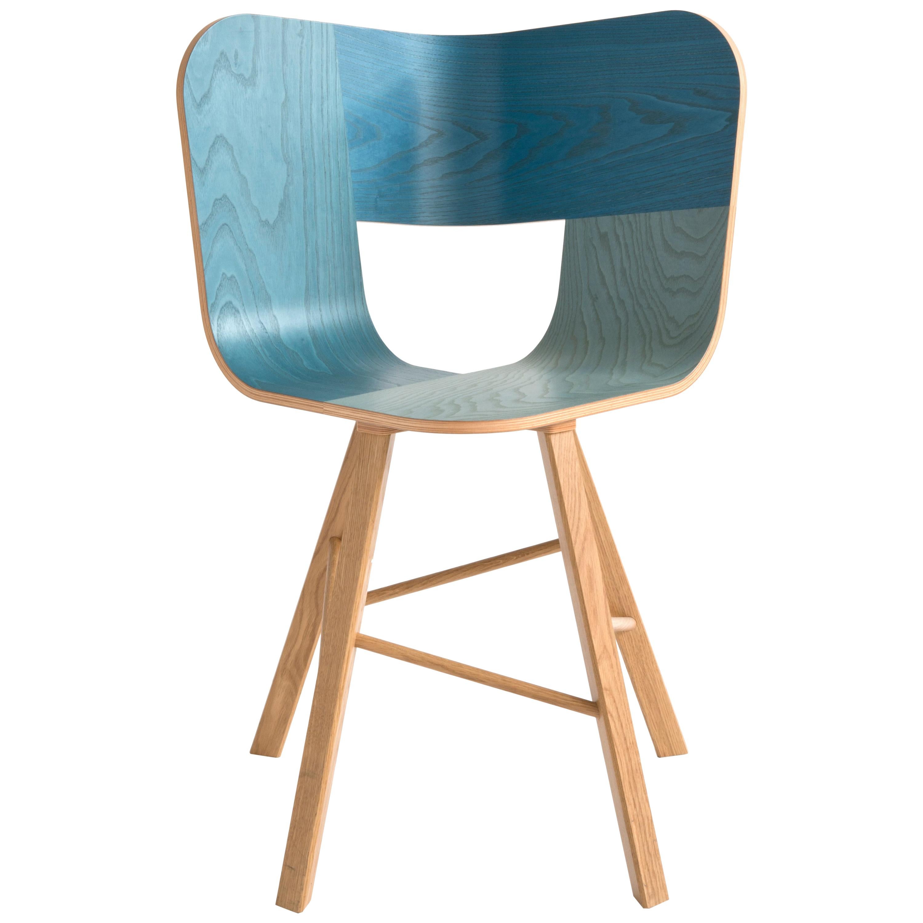 Tria Wood Vier Stühle, Denimmantel mit furniertem Mantel, Design Ikon inspiriert von grafischer Kunst