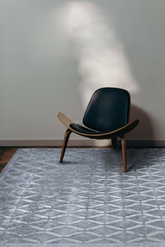 TRIAD Hand Tufted Modern Geometric Silk Rug in Silver Grey Colour By Hands