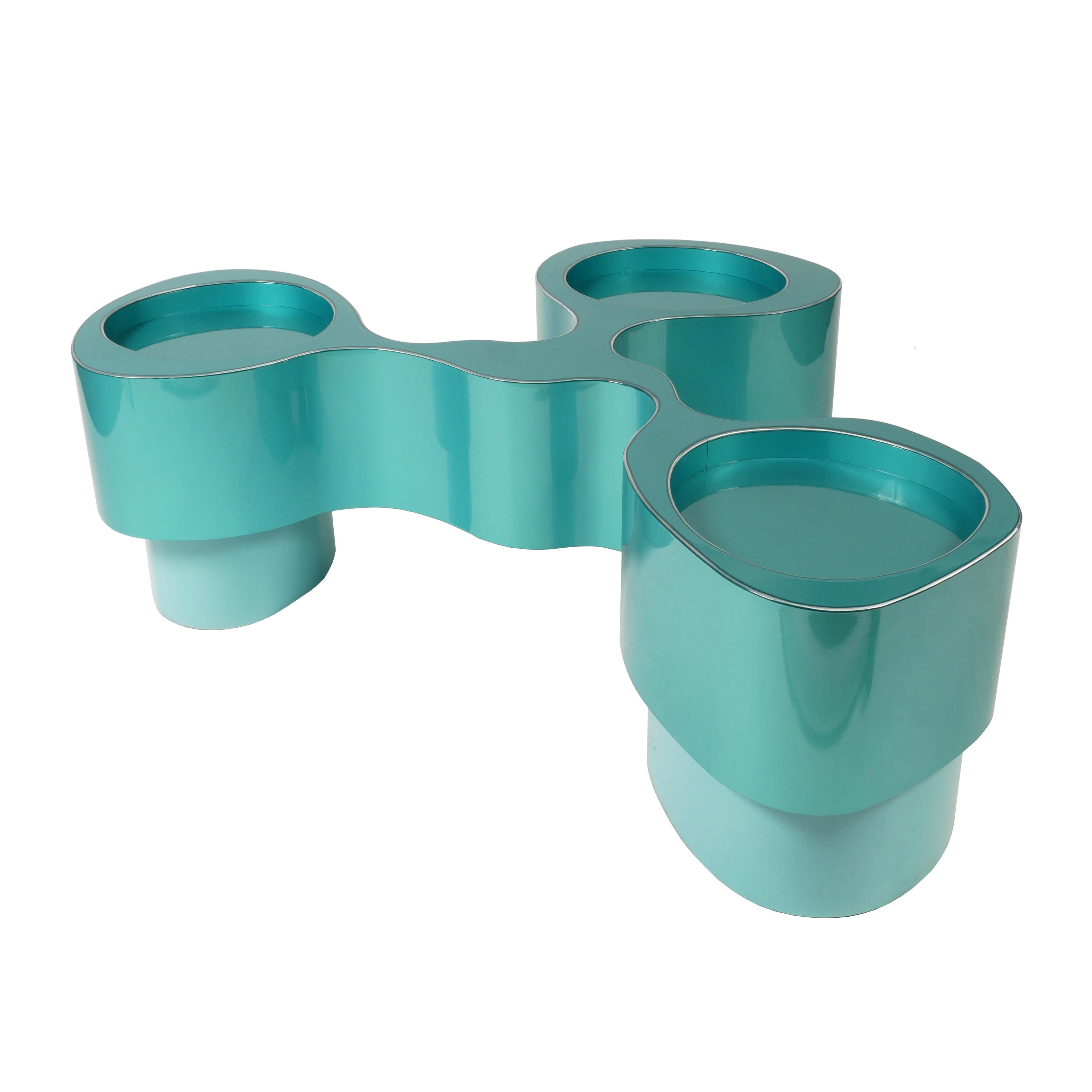 Türkisfarbene Triad Bank von Bert Furnari Pulverbeschichtetes Aluminium Ziegenfell Retro Style (Handgefertigt) im Angebot