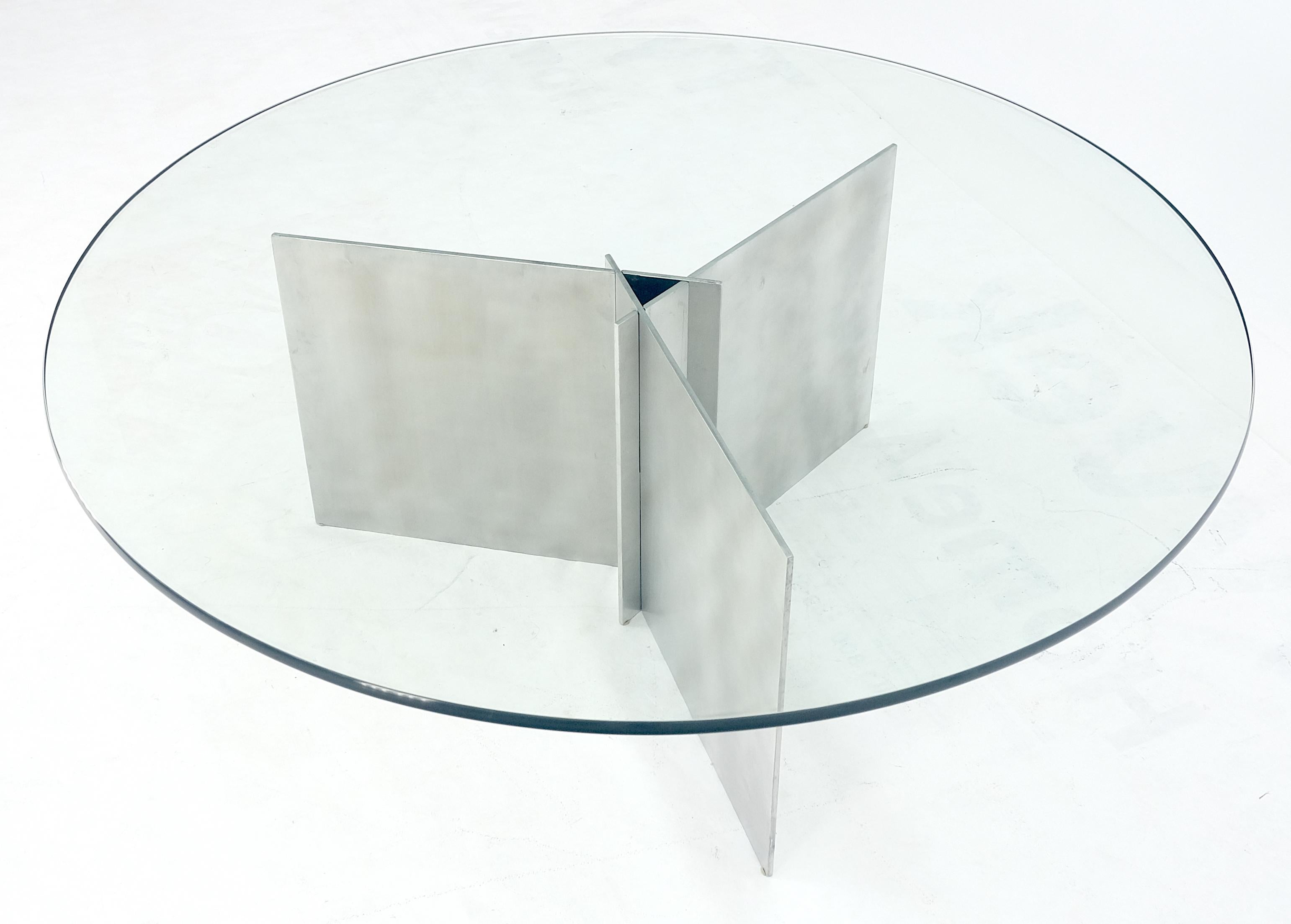 Triangle Aluminum Interlocking Sheet Metal Base Round Glass Top Coffee Table 1