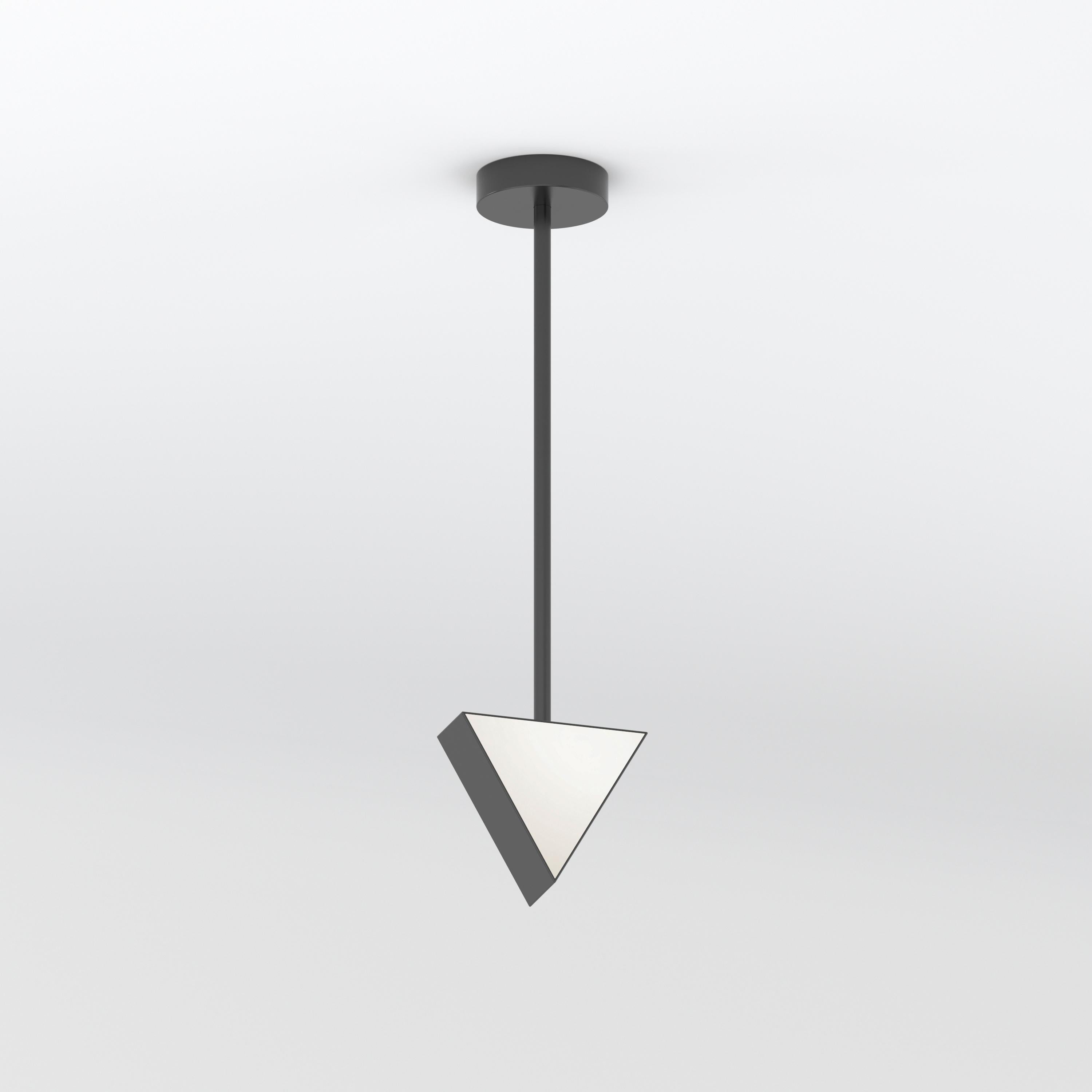 Tedesco Lampada a sospensione Triangle Box in ottone di Atelier A Light in vendita