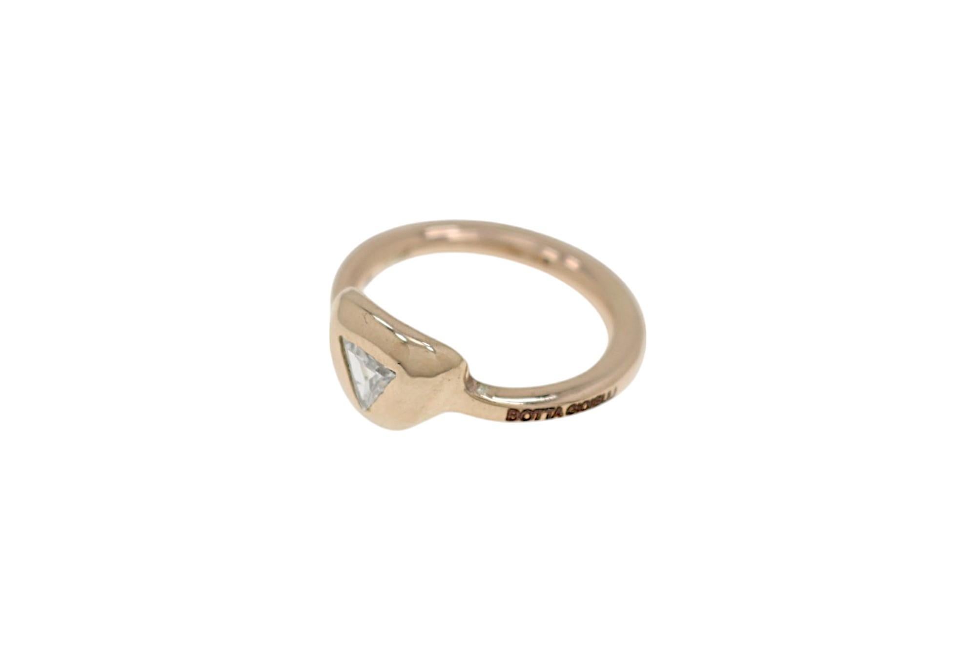 Triangle Cut White Diamond Rose Gold Engagement Ring Botta Gioielli Italy in vendita 1