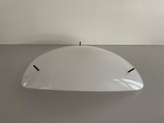 Grande applique ou plafonnier en plexiglas blanc à motif triangulaire, 1970, Allemagne
