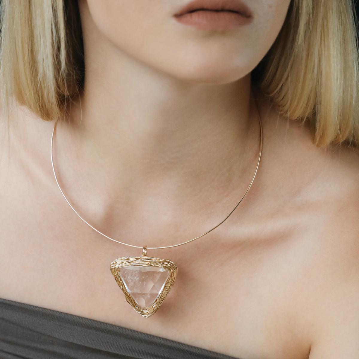 Triangle Rock Crystal choker & One-Off Necklace in 14kt Gold Cocktail Statement In New Condition For Sale In Engelberg, CH