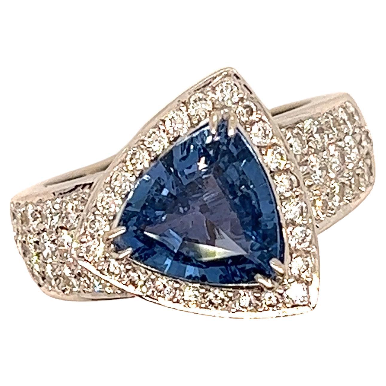 Cocktail Ring Triangle Sapphire  Diamonds White Gold 18 Karat