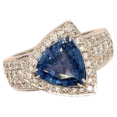 Triangle Sapphire Cocktail Ring Set with Diamonds of Carats White Gold