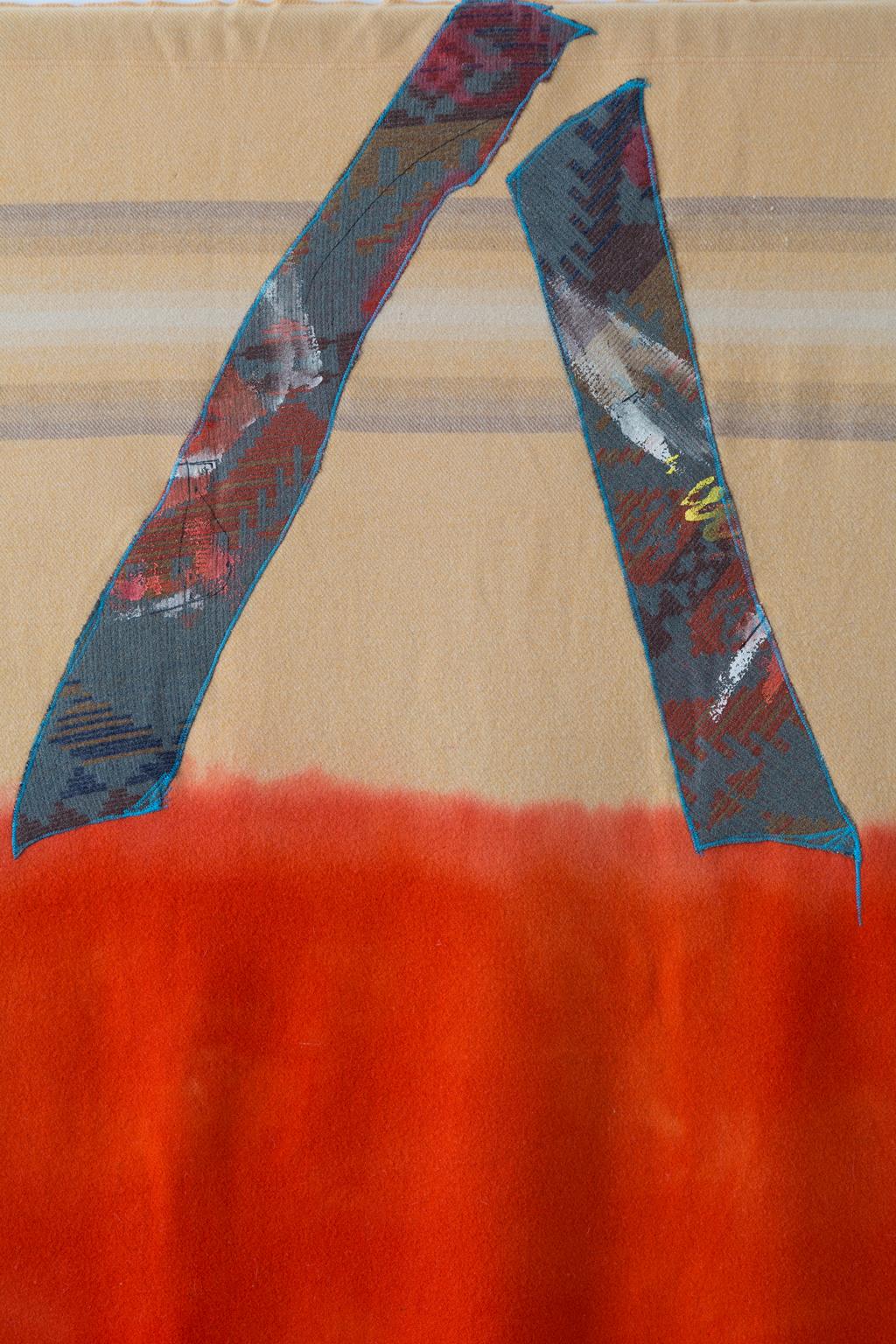 Américain « Triangle Series #6 » - Peinture courtepointe tapisserie en laine - Art textile, en stock en vente