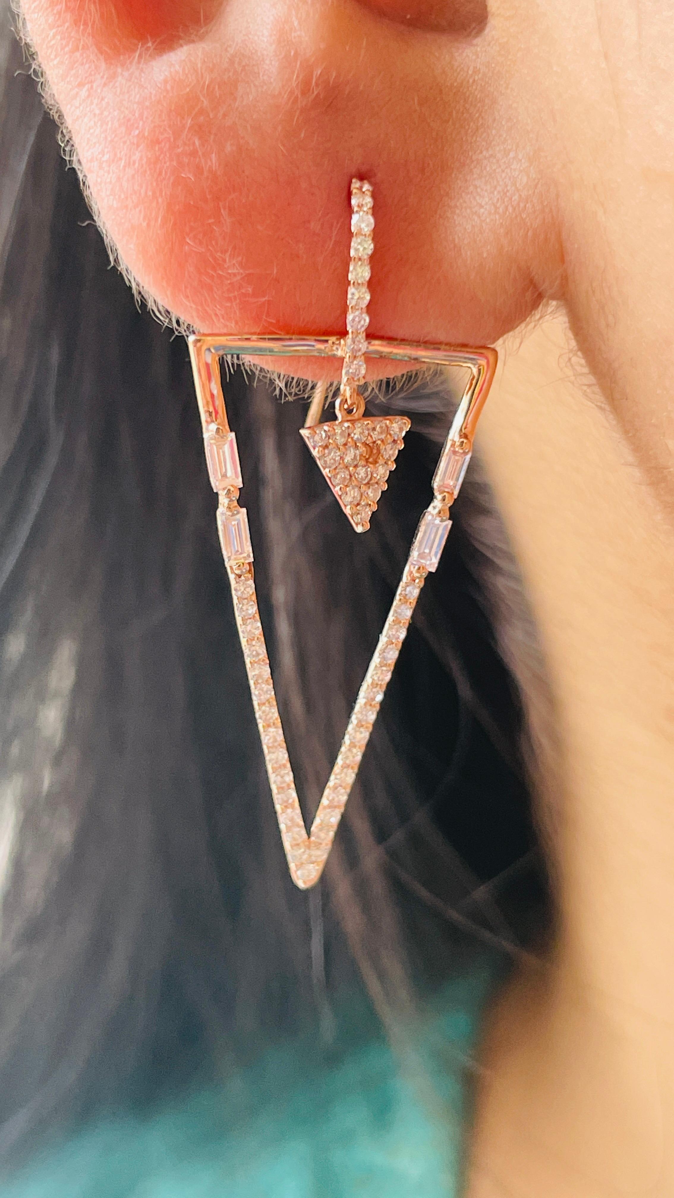 Modern Diamond Earrings in 14 Karat Rose Gold In New Condition For Sale In Houston, TX