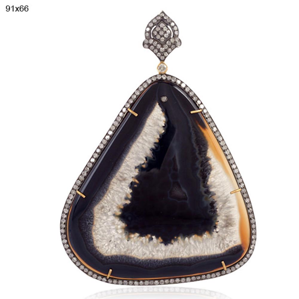 Triangle Shaped Agate Pendant with Pave Diamond Made in 18k Gold & Silver In New Condition For Sale In New York, NY