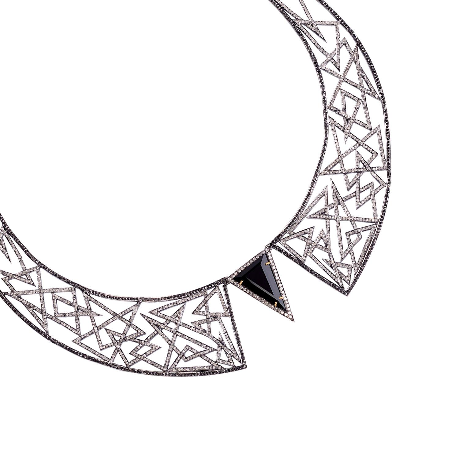 Art Deco Triangle Shaped Black Onyx Collar Necklace with Pave Diamonds in Zig Zag Shape For Sale