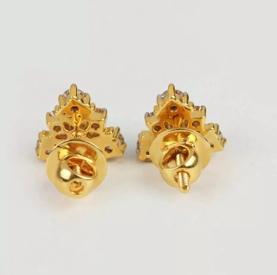Triangle shaped diamond designer 14K yellow gold stud earrings luxury jewelry
Light weight can be worn everyday

Additional information:
Condition: New with tags: A brand-new, unused, and unworn item (including handmade items) in the original