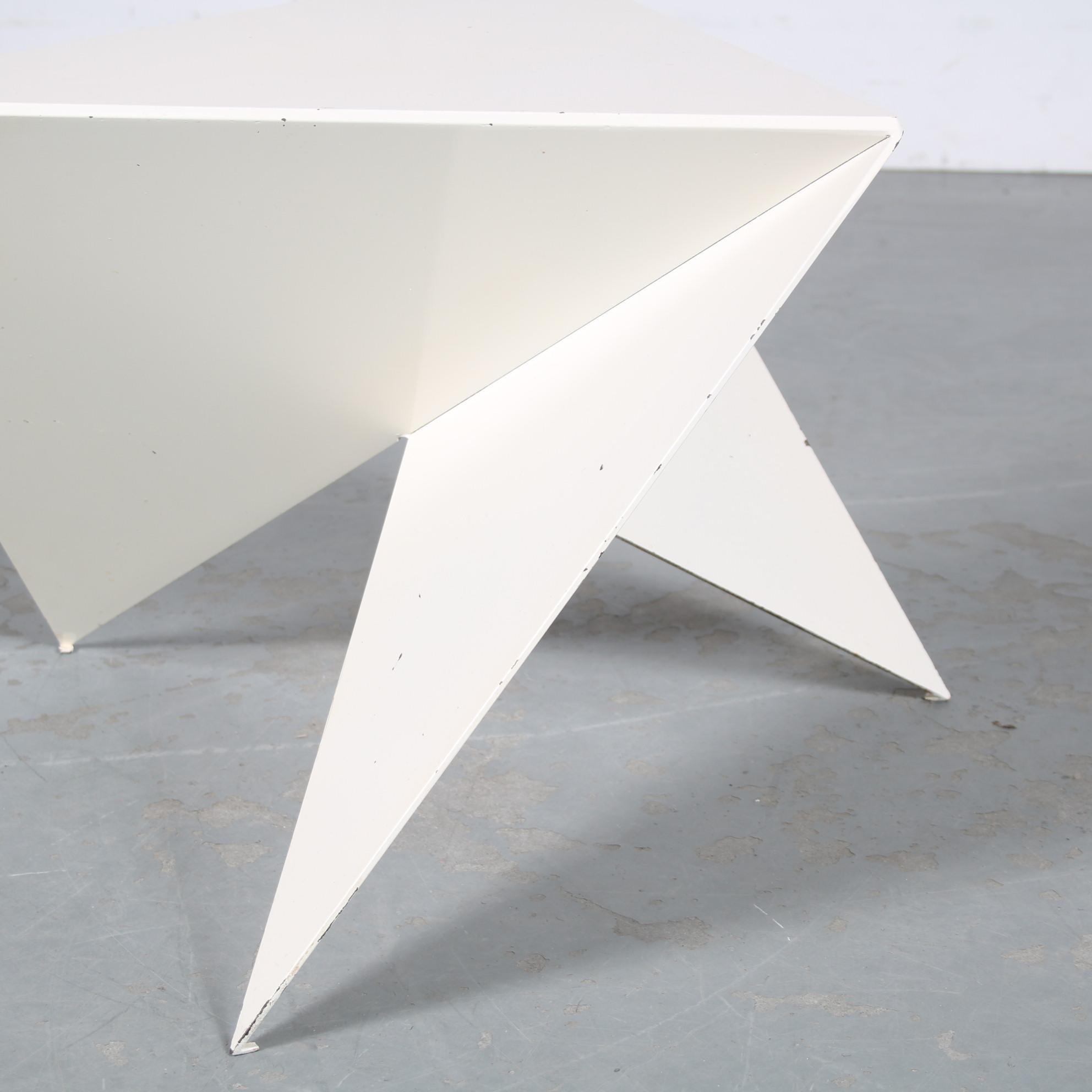 Triangle Side Table by Ronald Willemsen for Metaform, Netherlands 1980 For Sale 3