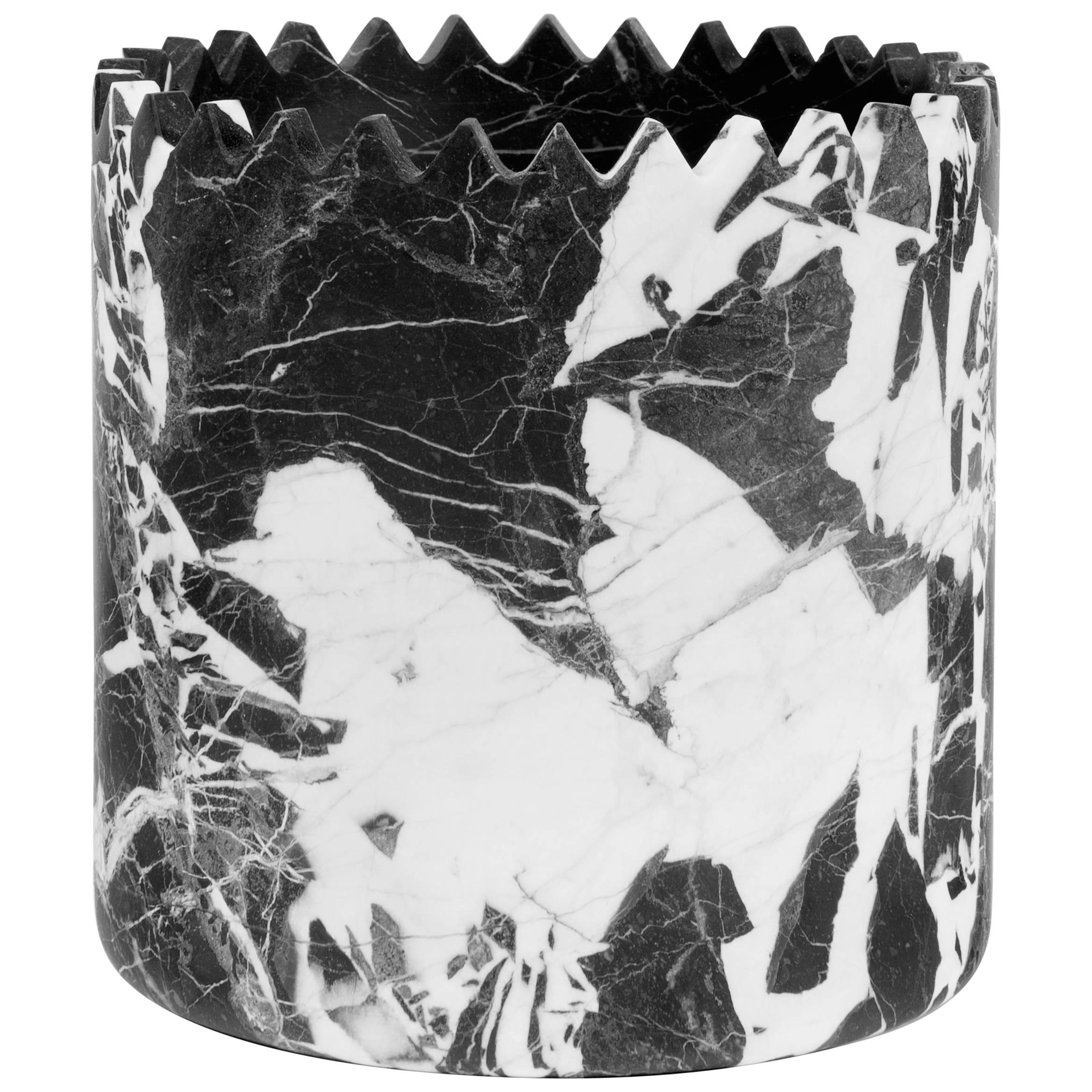 Triangoli Black Vase M, by David/Nicolas for Editions Milano For Sale