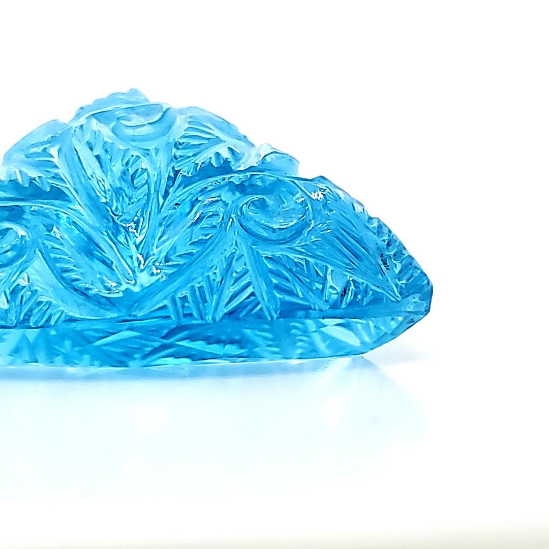 da uomo o donna Intaglio triangolare di topazio blu Cts 70,14 in vendita