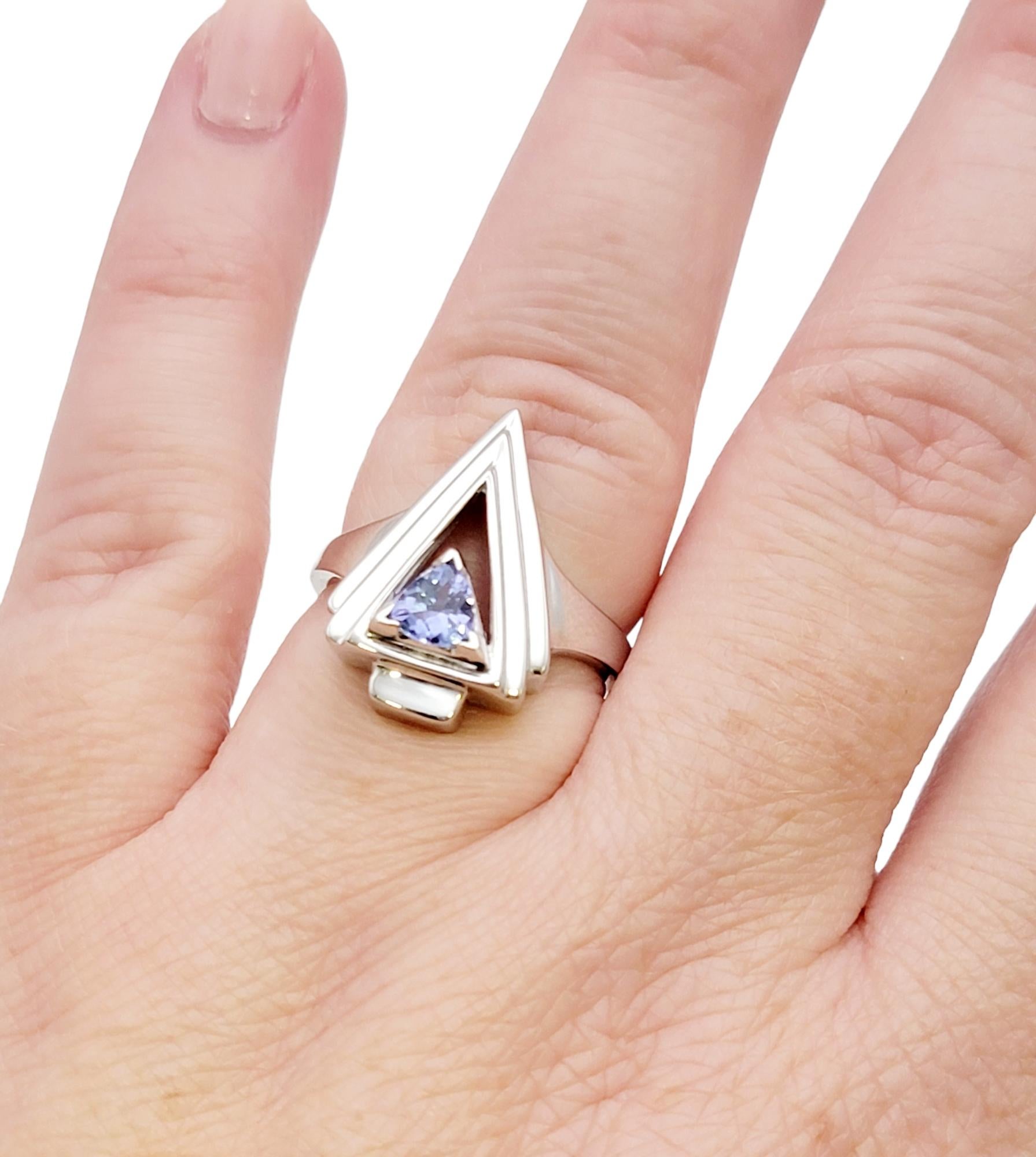 Triangular Brilliant Cut Natural Tanzanite Modern Open Arrow Ring in Platinum For Sale 7