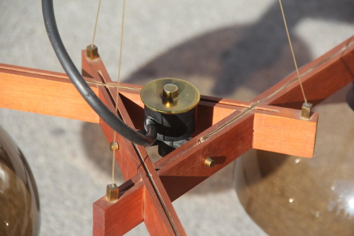 Laiton Lustre triangulaire Esperia en bois et laiton de conception italienne moderne du milieu du siècle dernier en vente