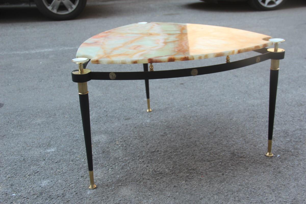 Triangular Coffee Table in Black Metal Brass and Onyx Midcentury Italian  In Good Condition In Palermo, Sicily
