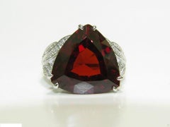 Triangular-Cut Garnet Ring with Natural Diamonds 14kt*