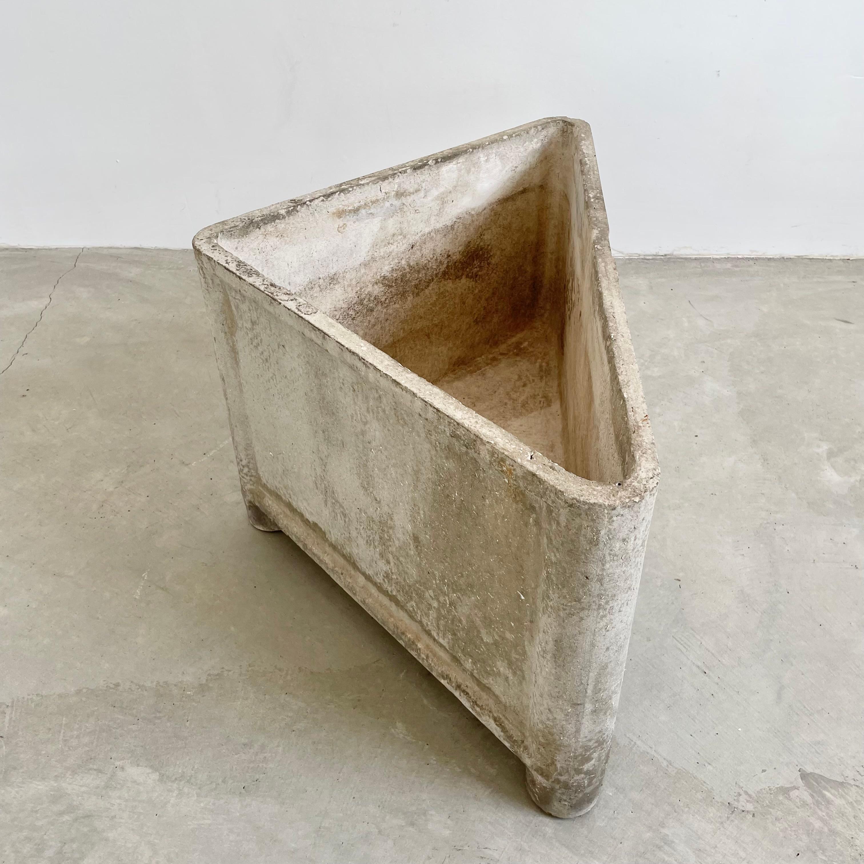 Triangular Footed Planters by Willy Guhl, 1960s For Sale 5