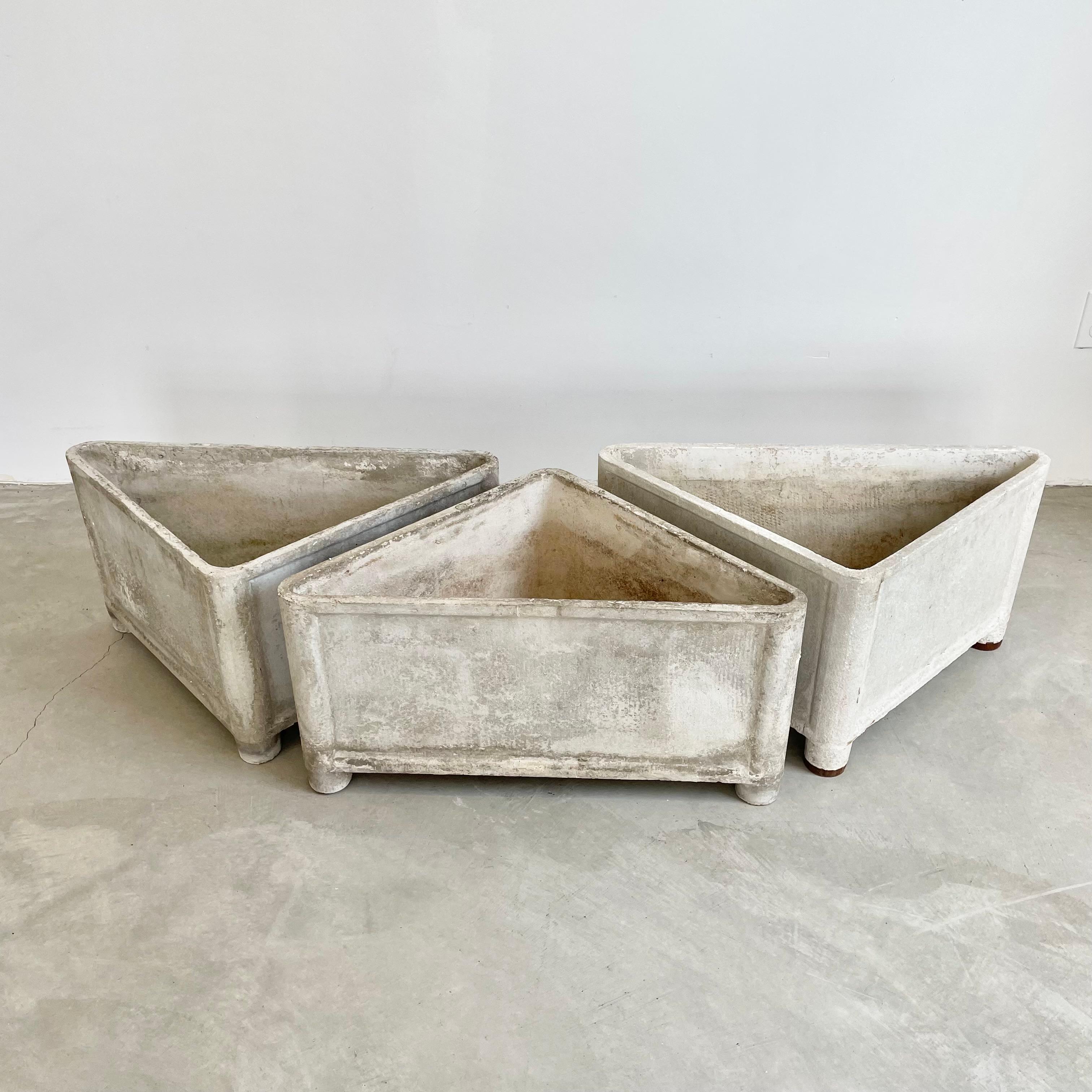 Modern Triangular Footed Planters by Willy Guhl, 1960s For Sale