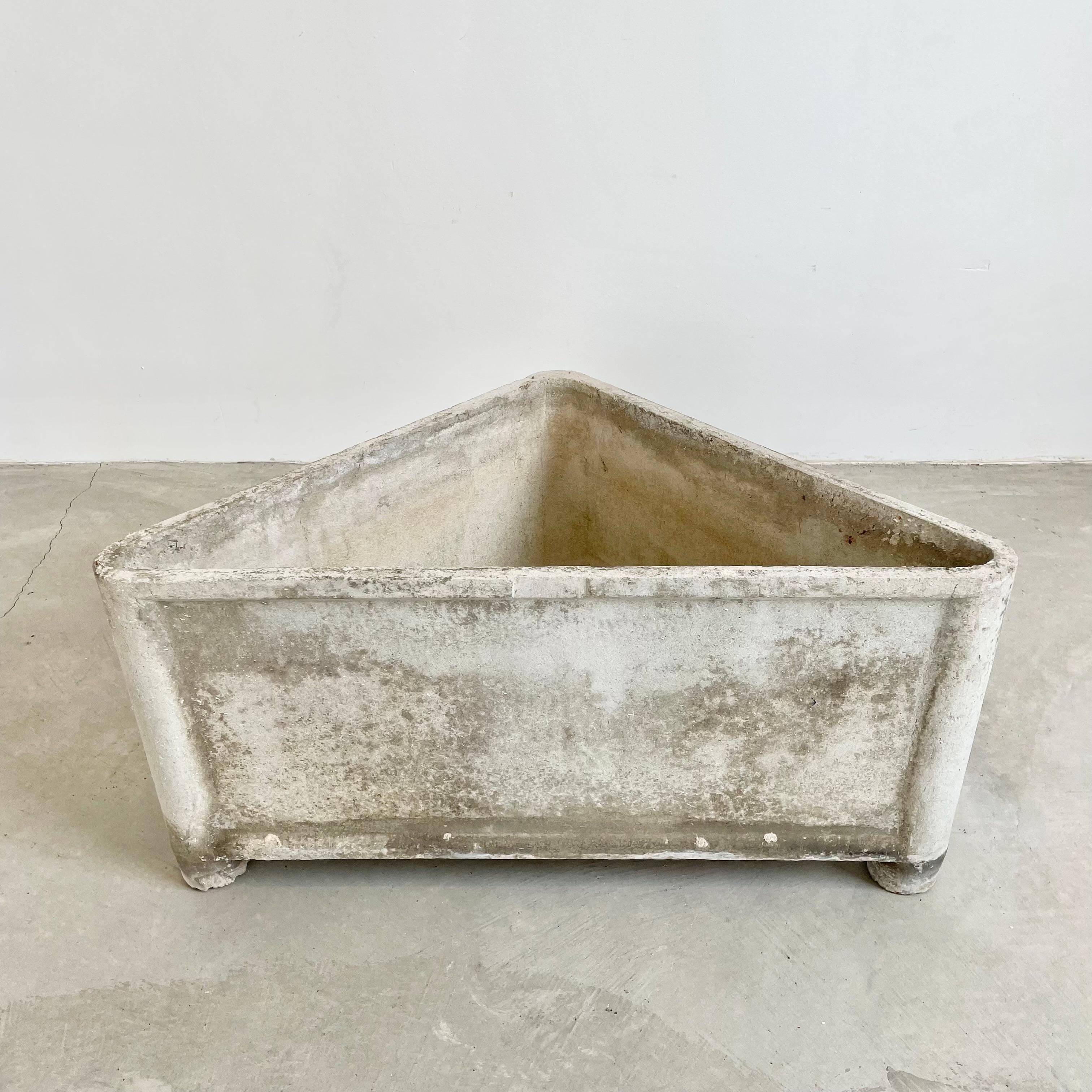 Mid-20th Century Triangular Footed Planters by Willy Guhl, 1960s For Sale