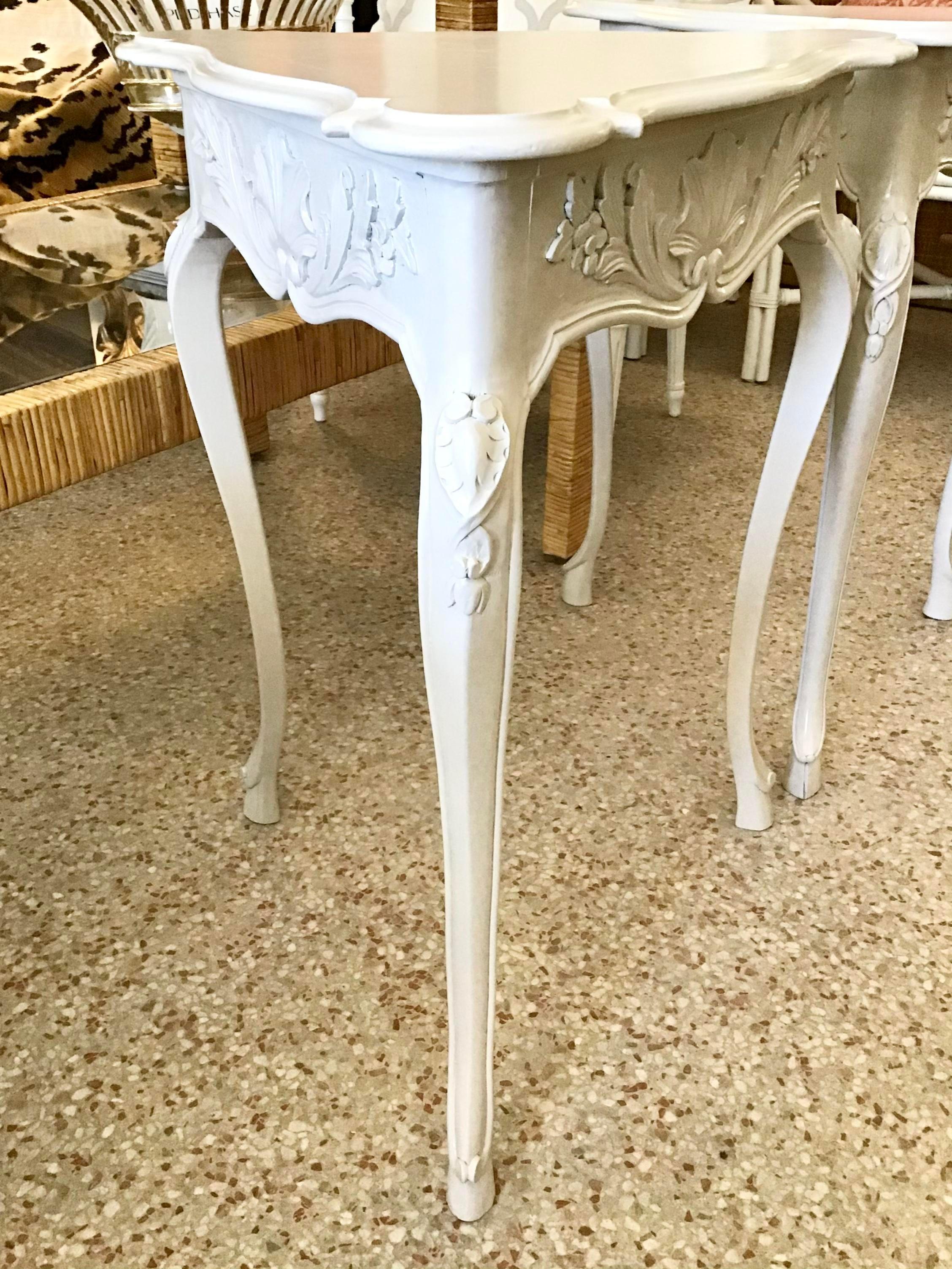 Triangular French Louis XV Side Tables, a Pair For Sale 2