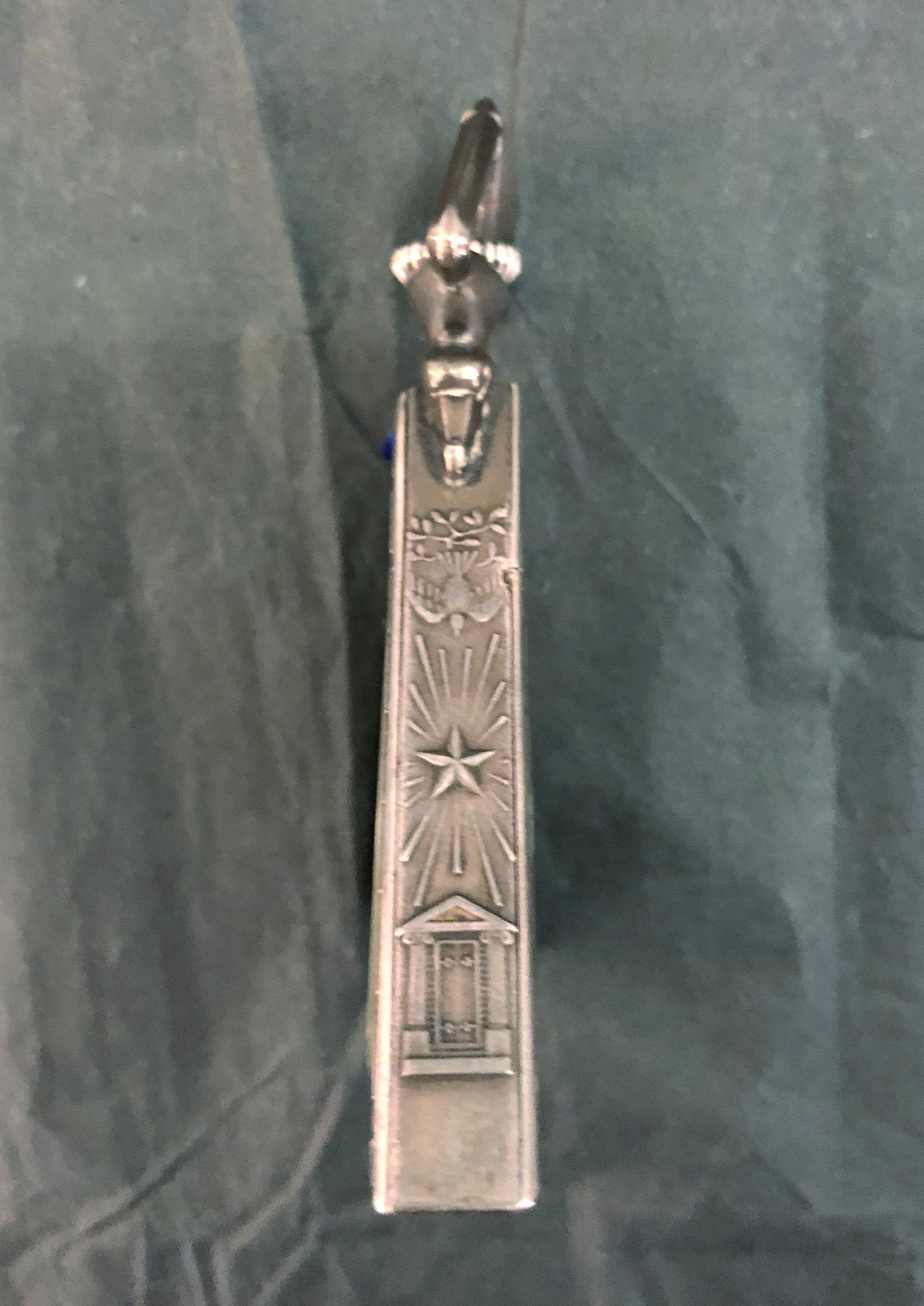 Montre Masonique triangulaire Bon état à Los Angeles, CA