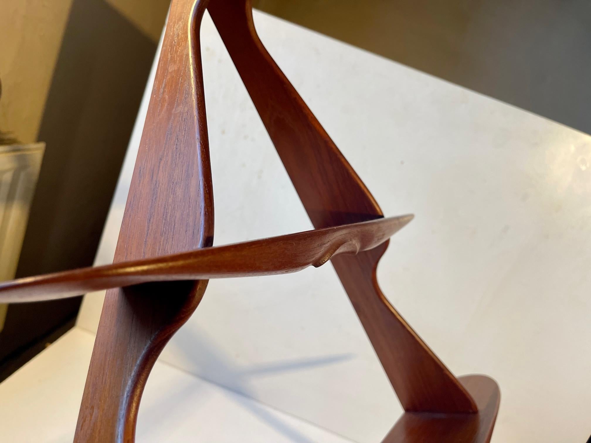 triangle shelf unit