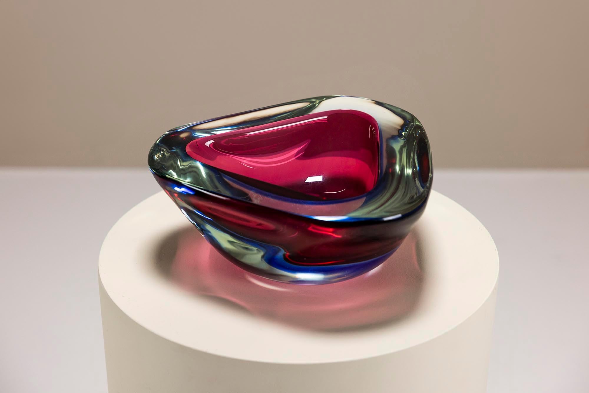 Mid-Century Modern Triangular Sommerso Murano Glass Bowl by Flavio Poli, Italy 1950s