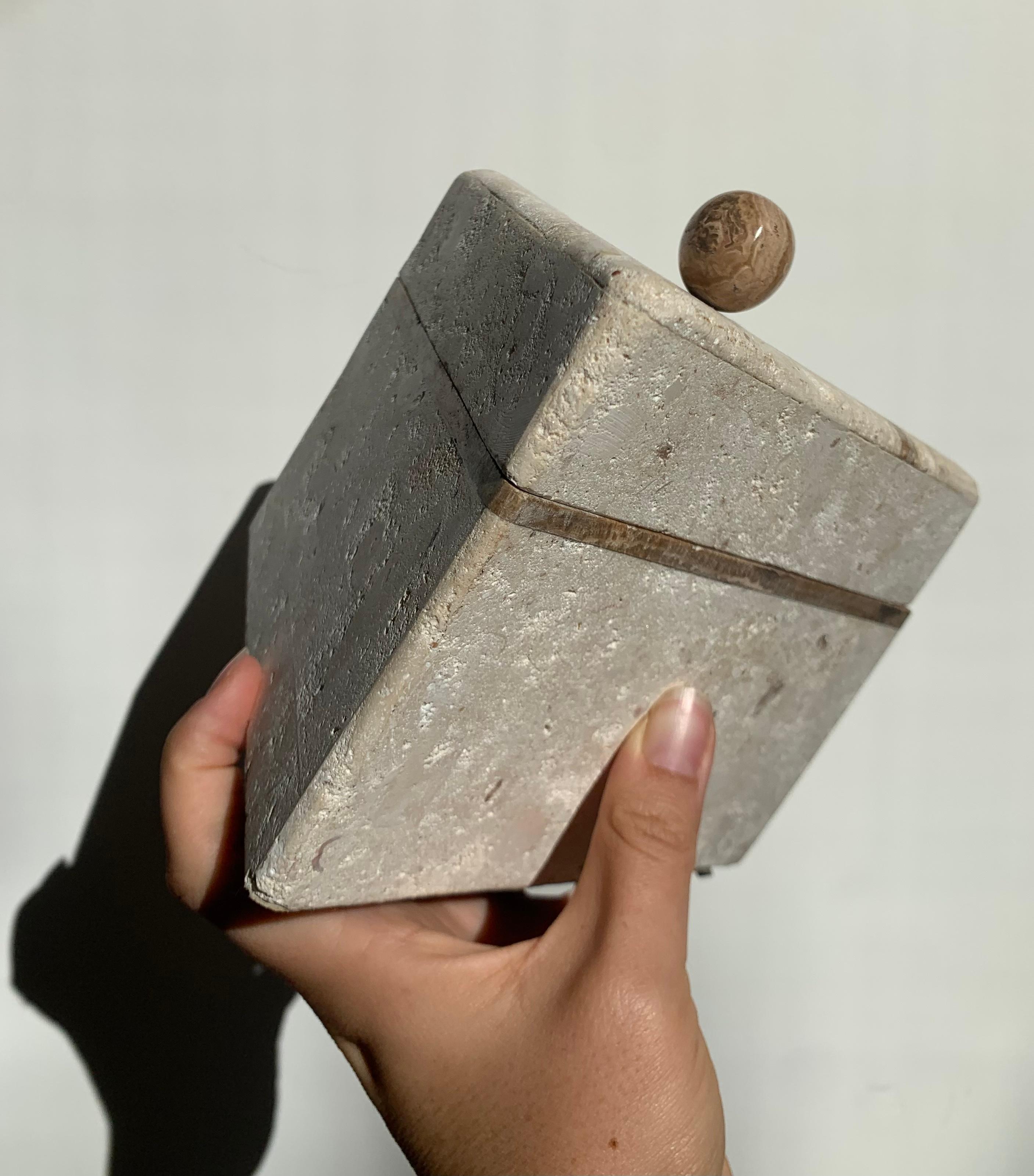 Triangular Travertine Jewelry Box by Maitland-Smith, 1970s 5